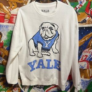 Yale University Bulldogs Crewneck Sweatshirt